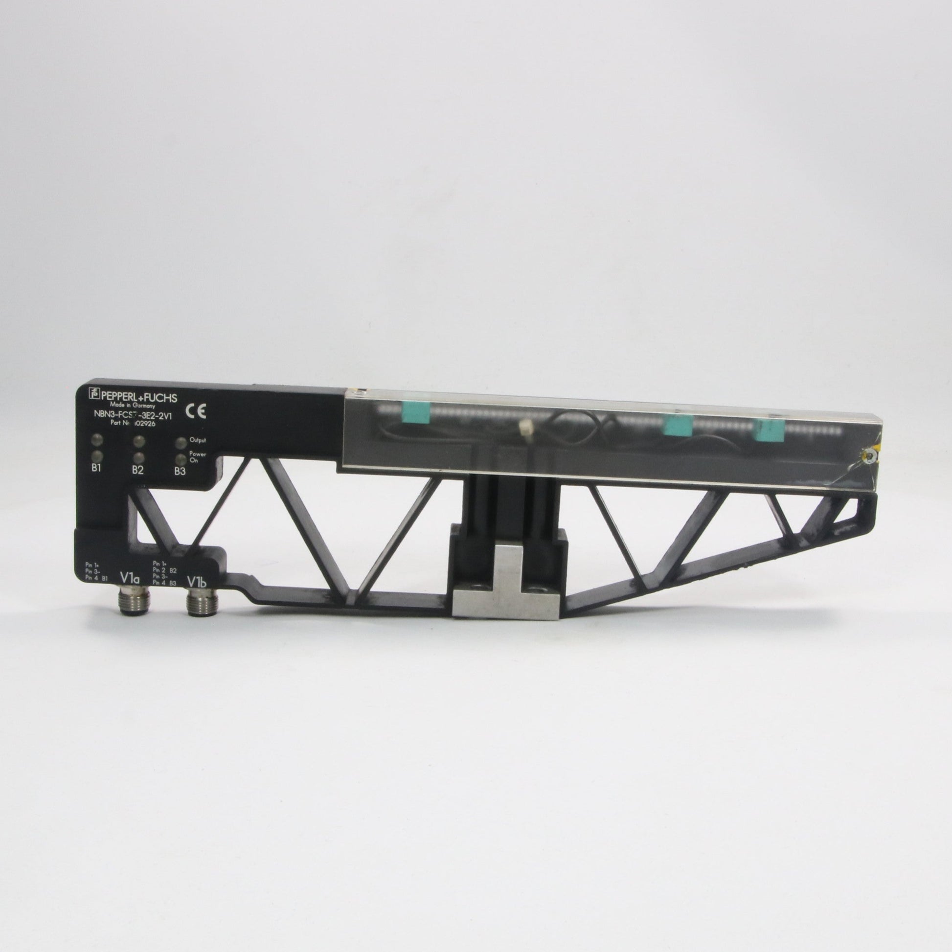 Pepperl + Fuchs NBN3 FCS7 3E2 2V1 Inductive Power Clamp Sensor-Inductive Power Clamp Sensor-Used Industrial Parts