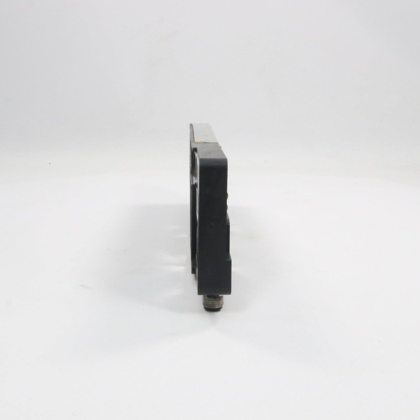 Pepperl + Fuchs NBN3 FCS7 3E2 2V1 Inductive Power Clamp Sensor-Inductive Power Clamp Sensor-Used Industrial Parts