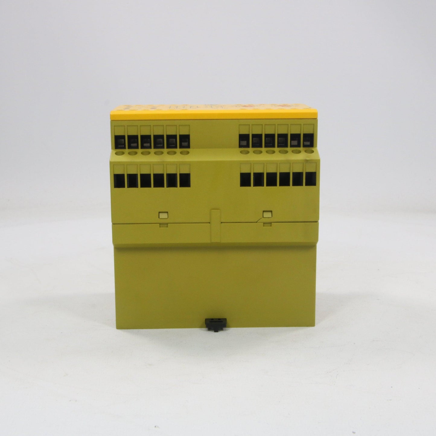 Pilz PNOZ 2VQ Safety Relay 774013-Safety Relay-Used Industrial Parts