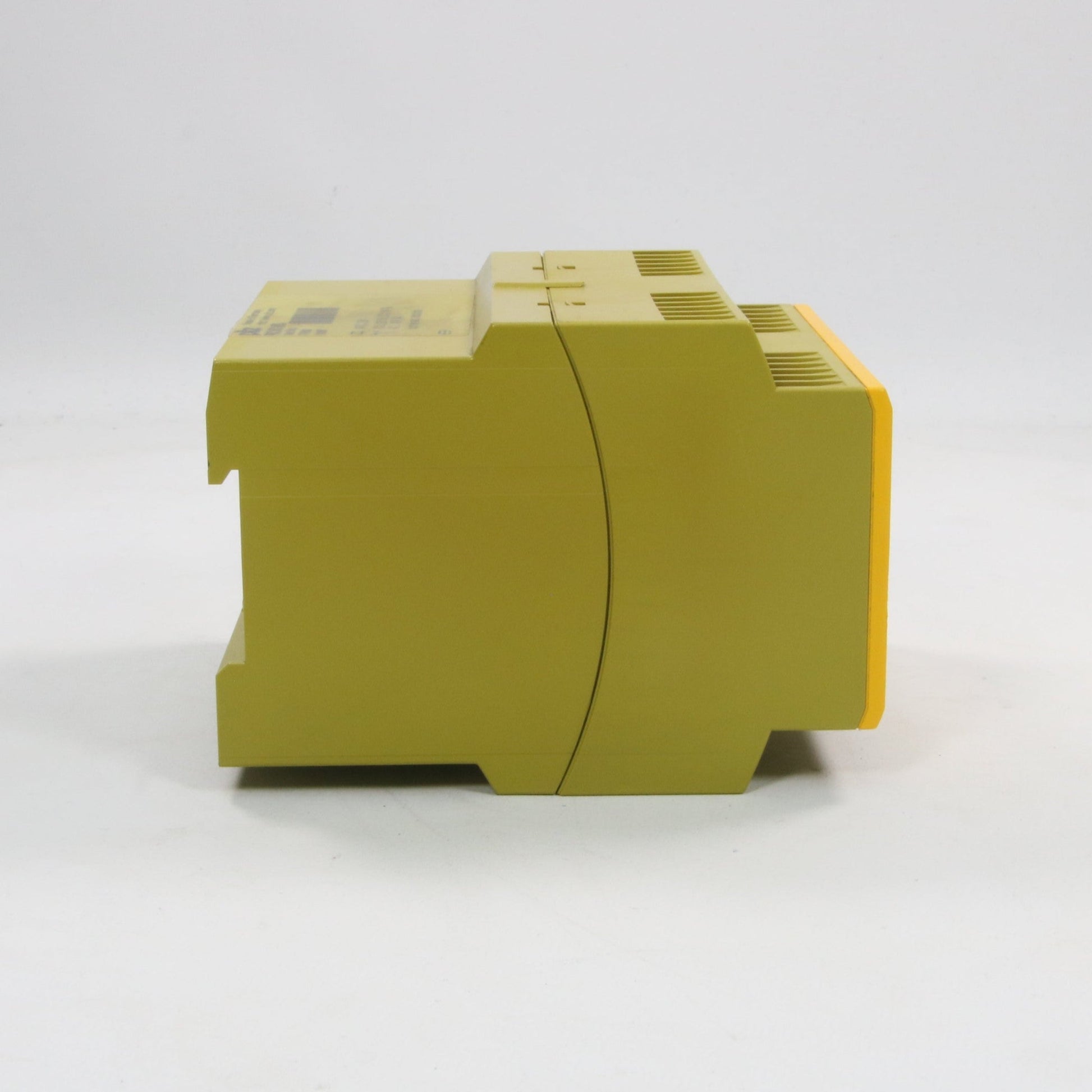 Pilz PNOZ XHCV 774560 Safety Relay-Safety Relay-Used Industrial Parts