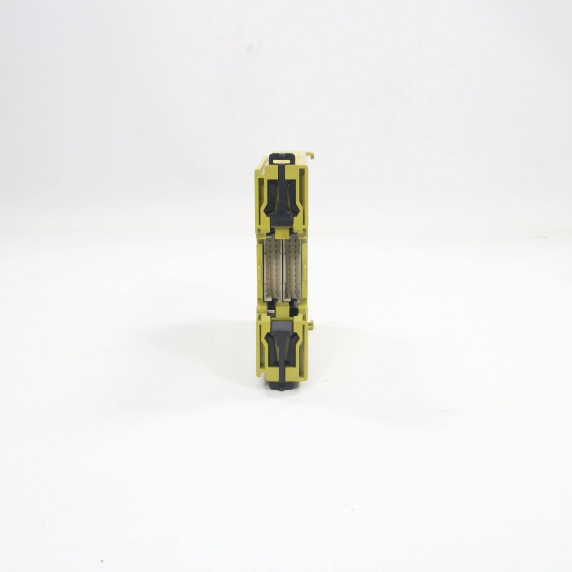 Pilz PNOZ mc6p Fieldbus Module-Fieldbus Expansion Module-Used Industrial Parts