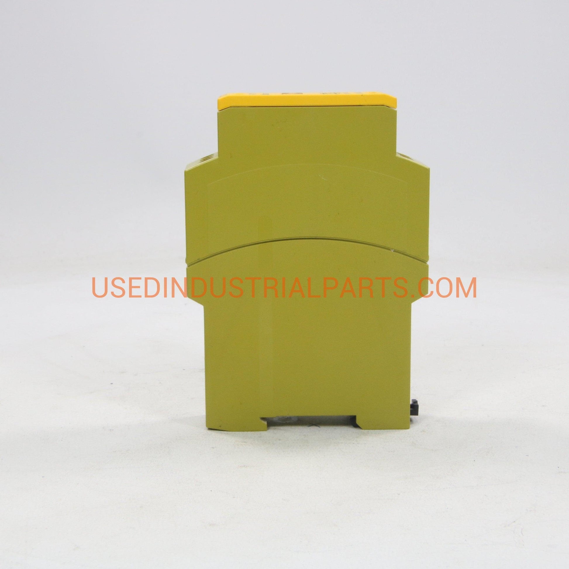 Pilz PZE X4V 774583 Safety Relay-Safety Relay-AB-06-03-Used Industrial Parts