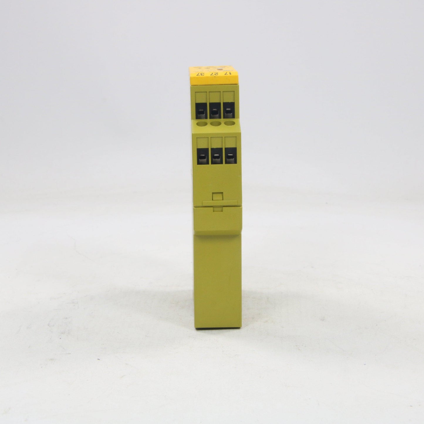 Pilz PZE X4V 774583 Safety Relay-Safety Relay-Used Industrial Parts