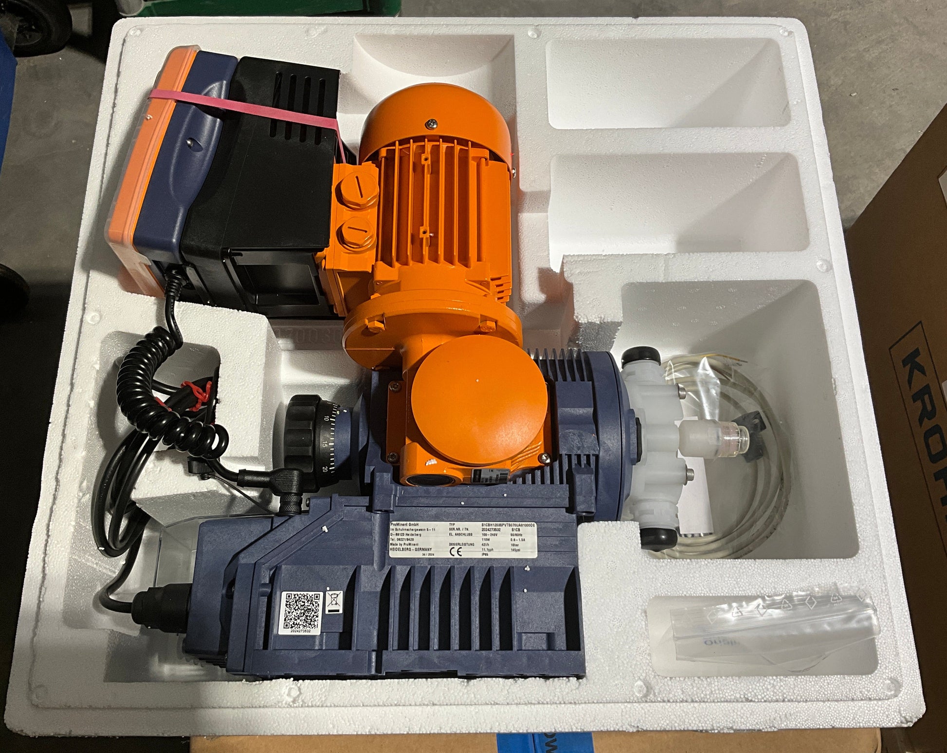 Prominent Sigma S1CB Metering Pump-Metering Pump-Used Industrial Parts