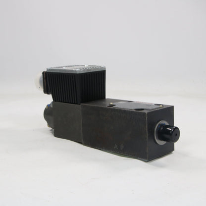 Rexroth Directional Valve MNR: R900972193-Directional Valve-Used Industrial Parts