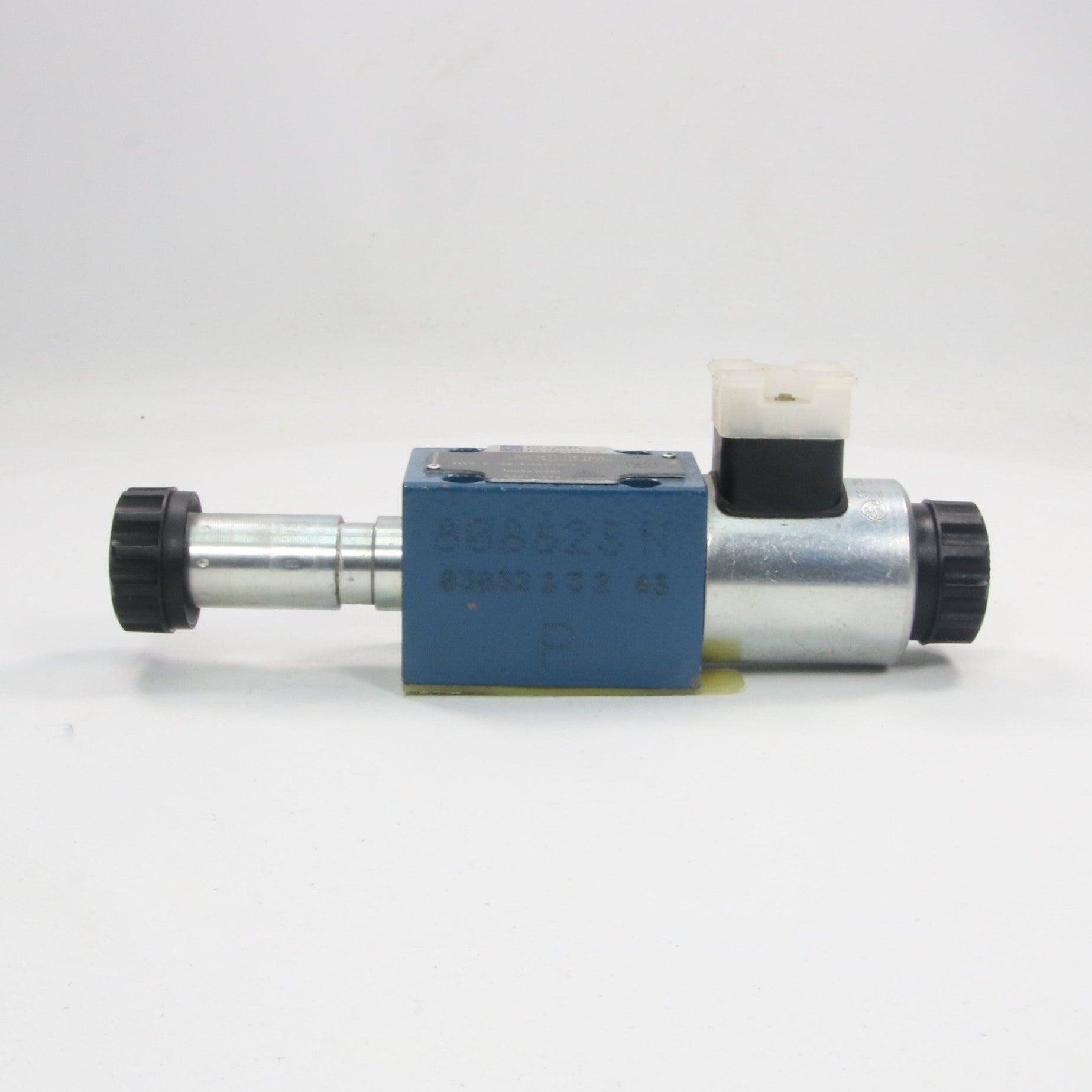 Rexroth Hydraulics 4WE 6 J62/EG24N9K4 Directional Spool Valve-Directional Spool Valve-Used Industrial Parts