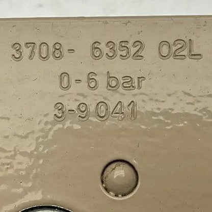 SAMSON 3708-6352 02L Pneumatic Pressure Regulator & Gauge Block Manifold-Used Industrial Parts