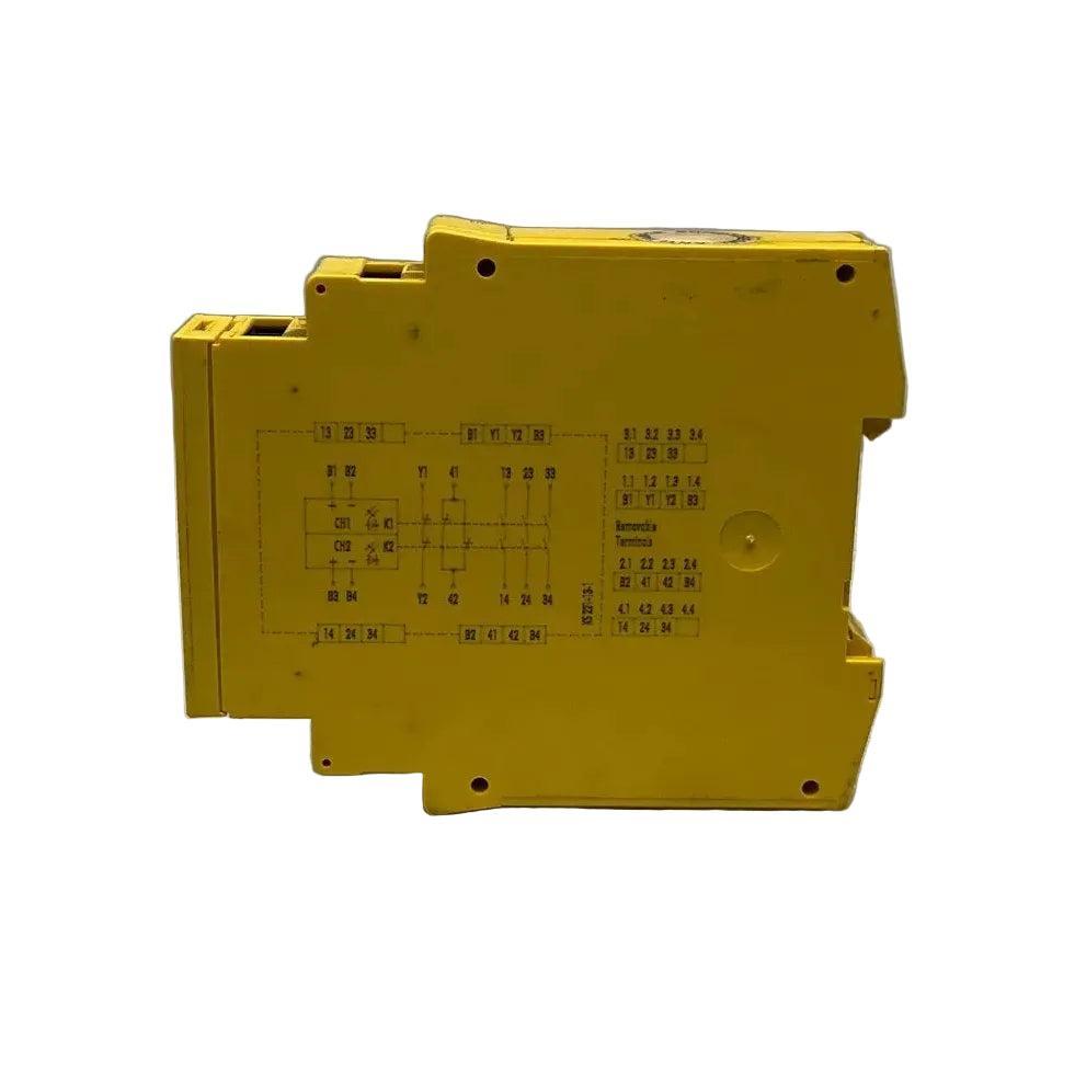 SICK UE 10-30S2DO Intelliface-Safety Relay-Used Industrial Parts