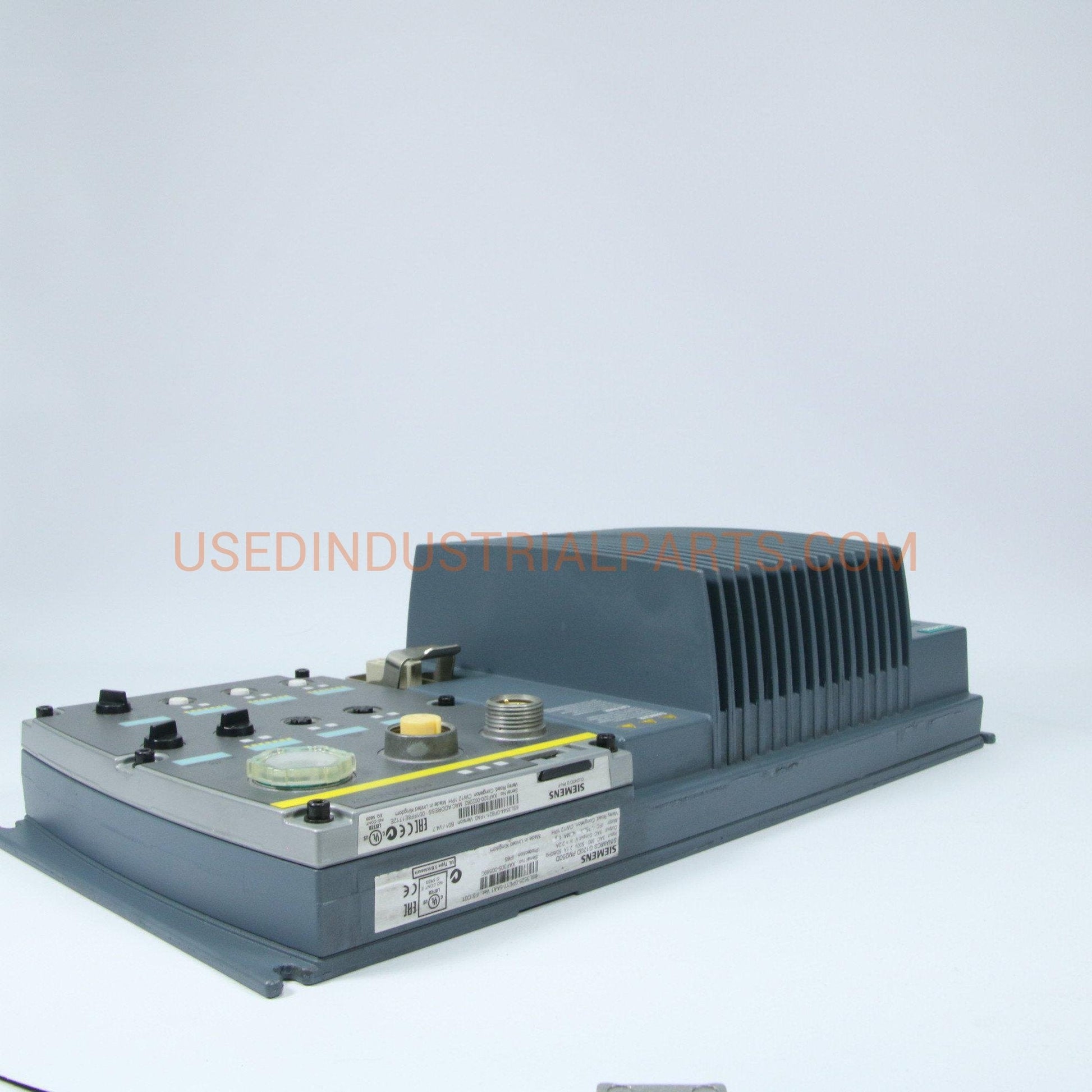 SIEMENS G120DPM250D 6SL3525-0PE17-5AA1 + SINAMICS PM250D_FSA_400V_ 0.75 KW-Motor control unit-AA-03-07/AA-03-08-Used Industrial Parts