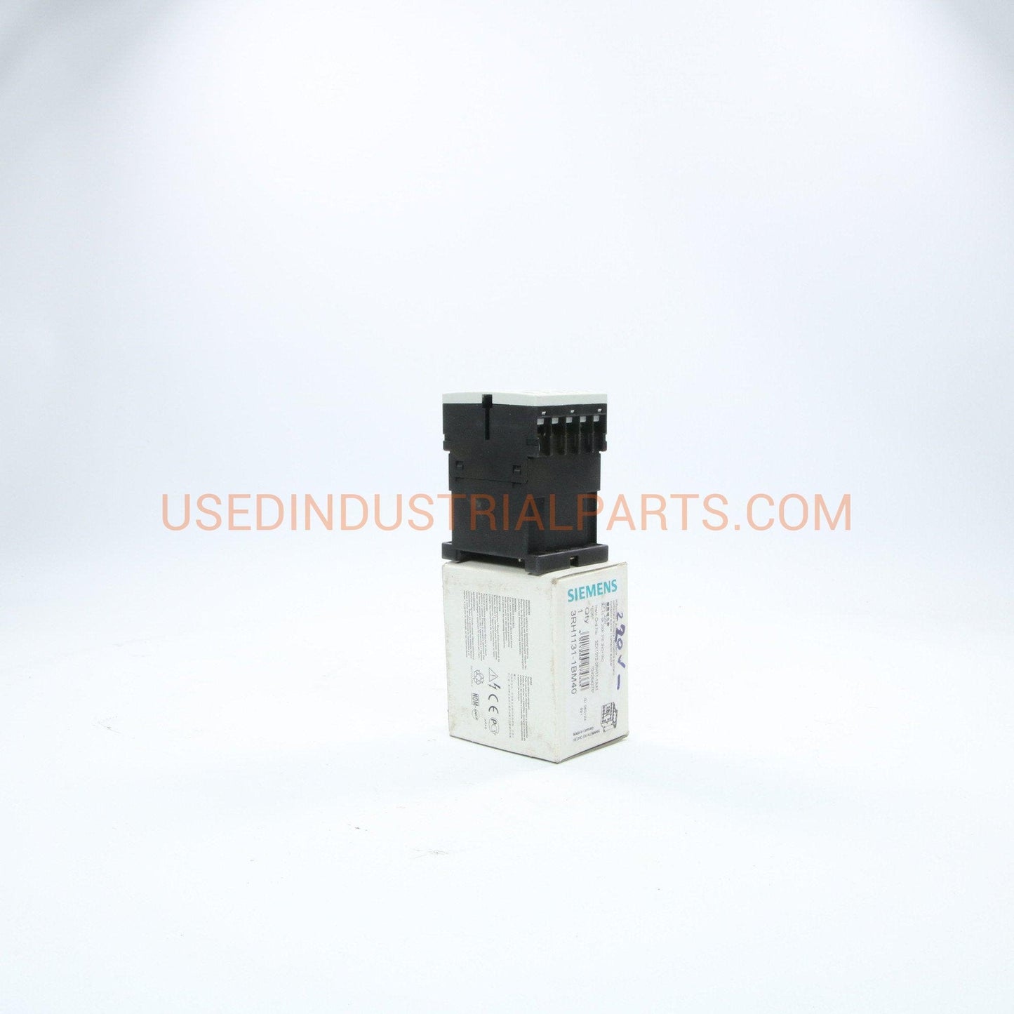 SIEMENS Relay 3RH11.31-1BM40-Electric Components-AA-03-04-Used Industrial Parts