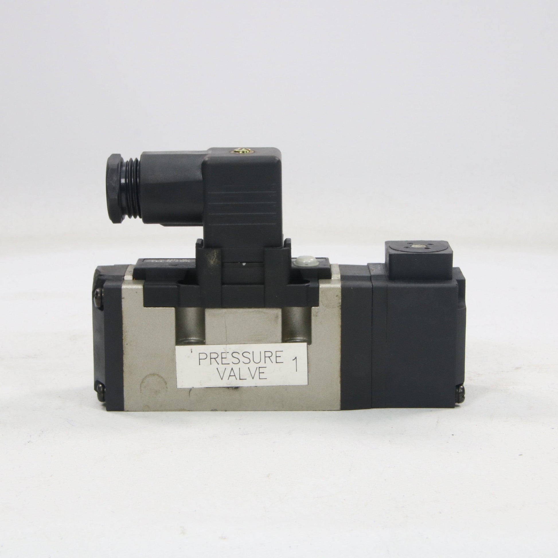 SMC Solenoid Valve EVS7-6-FG-S-3N-Solenoid Valve-Used Industrial Parts