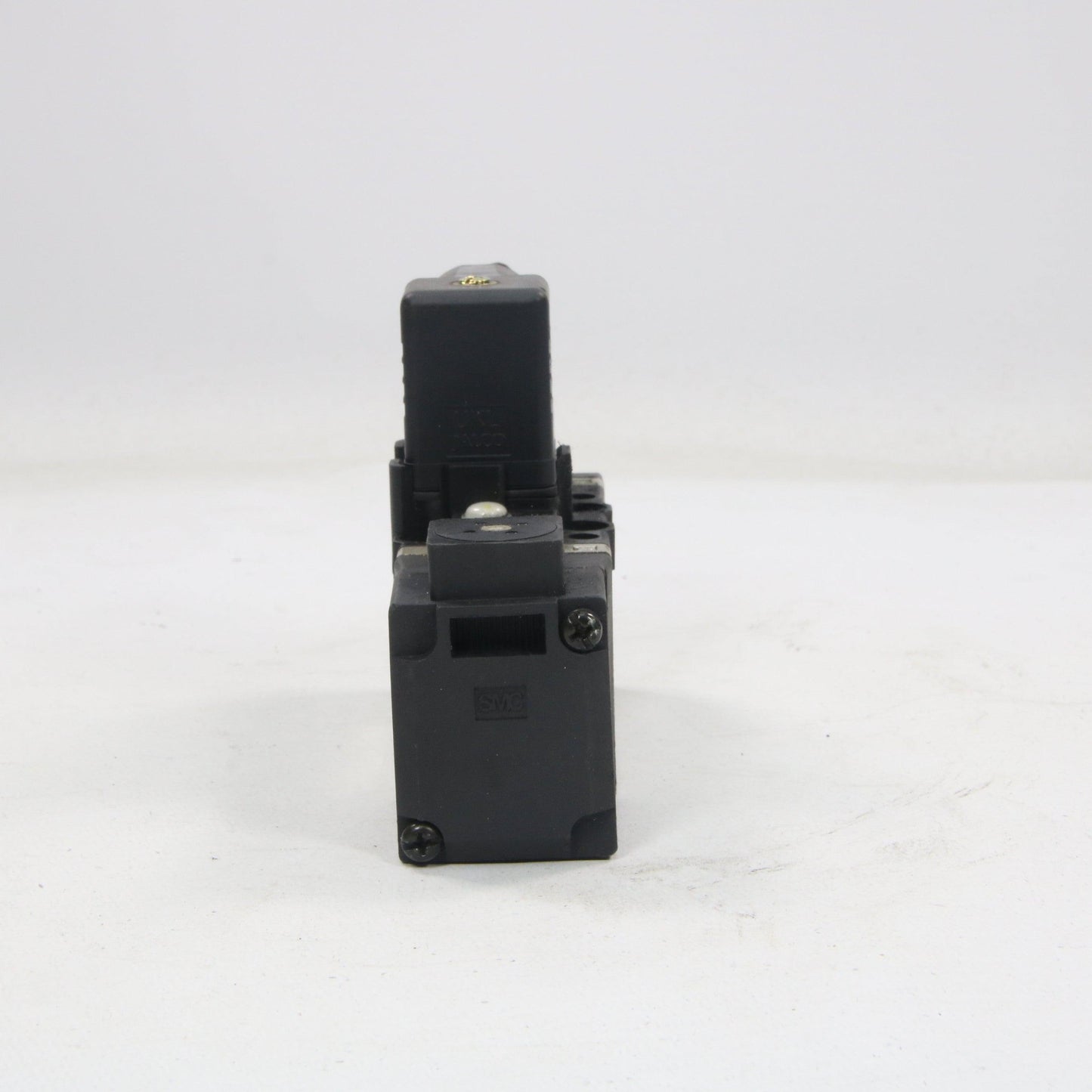 SMC Solenoid Valve EVS7-6-FG-S-3N-Solenoid Valve-Used Industrial Parts