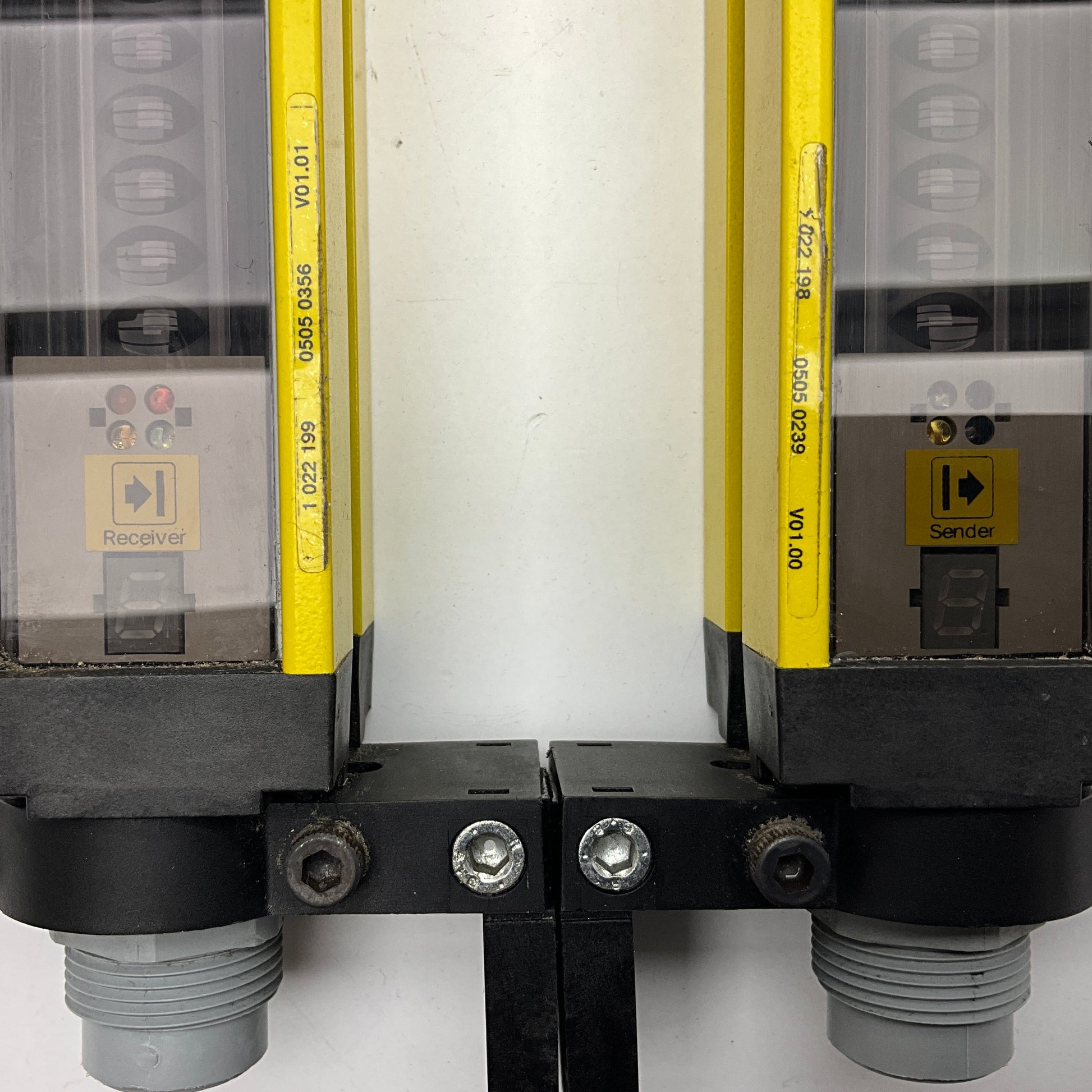 Sick C 4000 Basic Light Safety Curtain Set-Safety Light Curtain Set-Used Industrial Parts