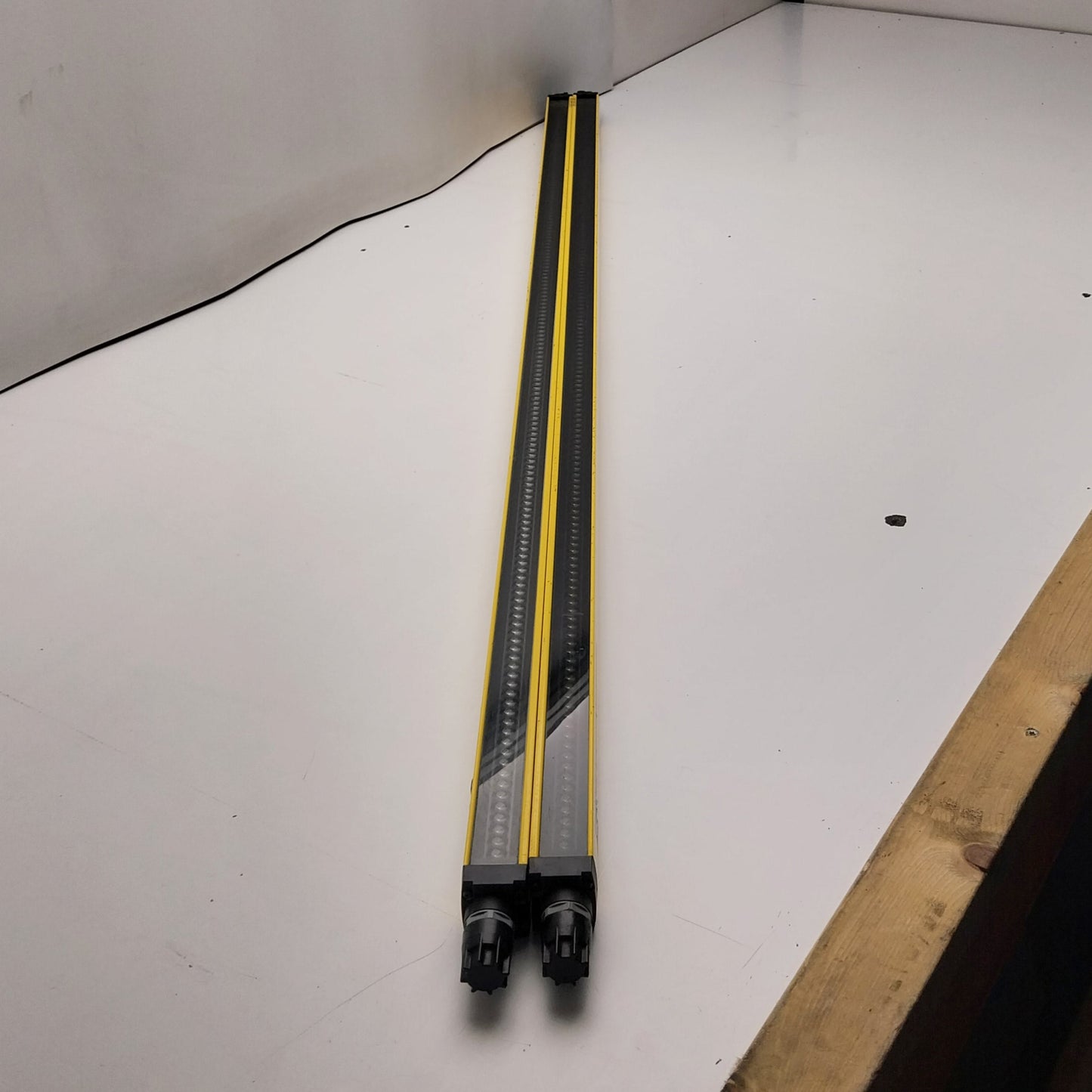 Sick C 4000 Safety Light Curtains Set-Safety Light Curtains Set-Used Industrial Parts