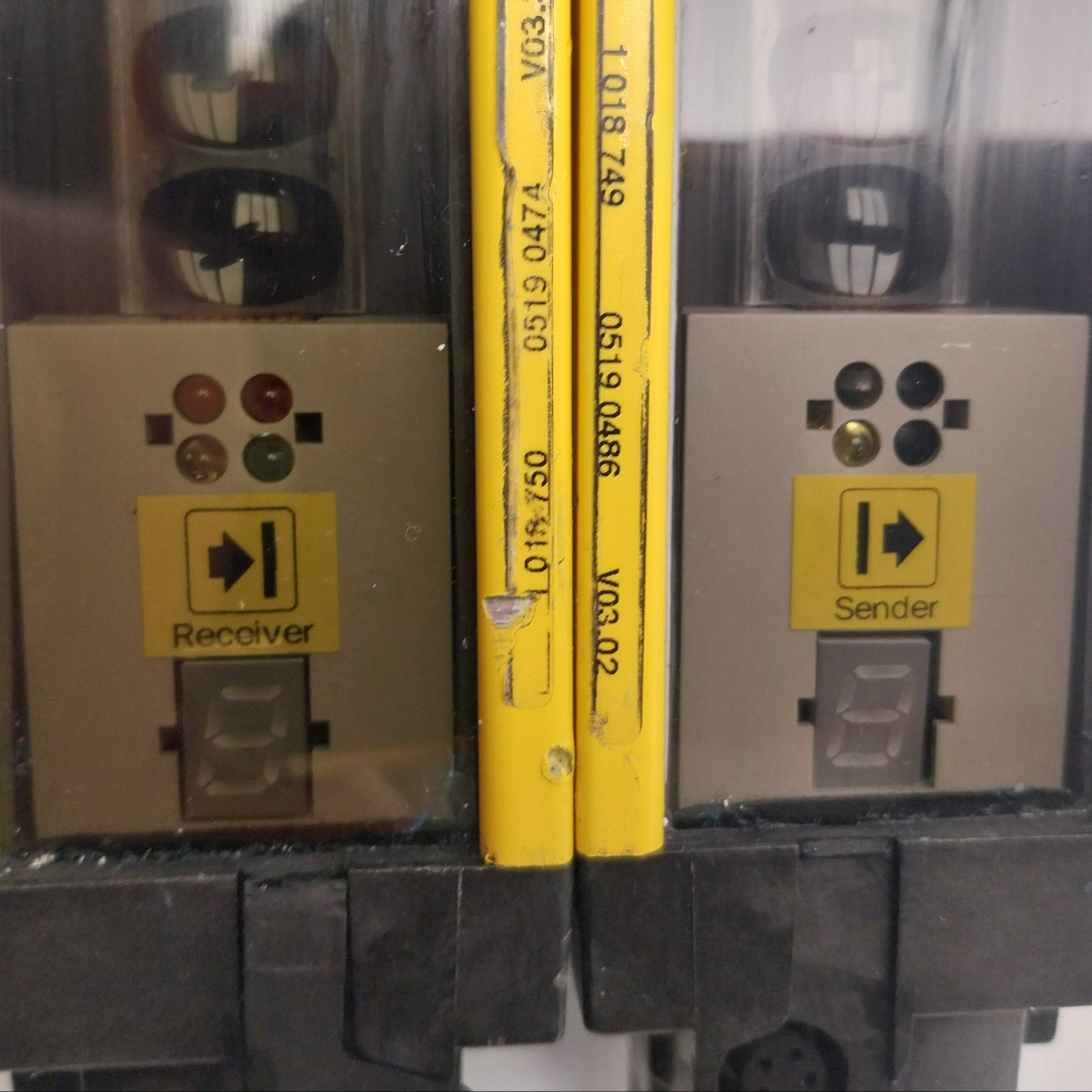 Sick C 4000 Safety Light Curtains Set-Safety Light Curtains Set-Used Industrial Parts