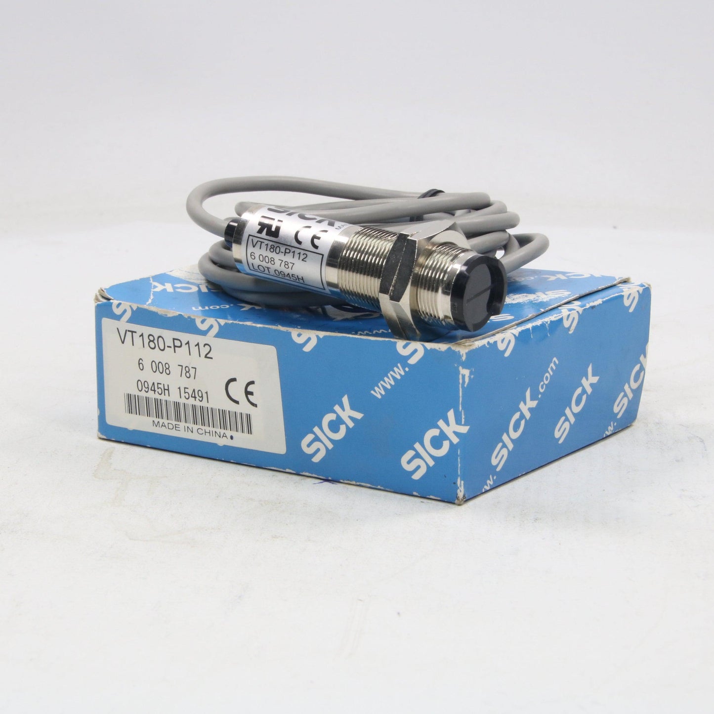 Sick VTF180-P112 Cylindrical Photoelectric Sensor-Photoelectric Sensor-Used Industrial Parts