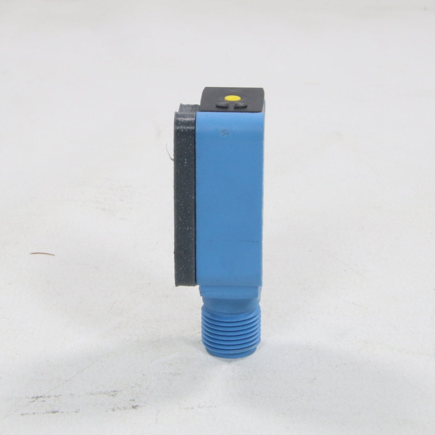 Sick WL9-3P2432 Photoelectric Sensor-Photoelectric Sensor-Used Industrial Parts