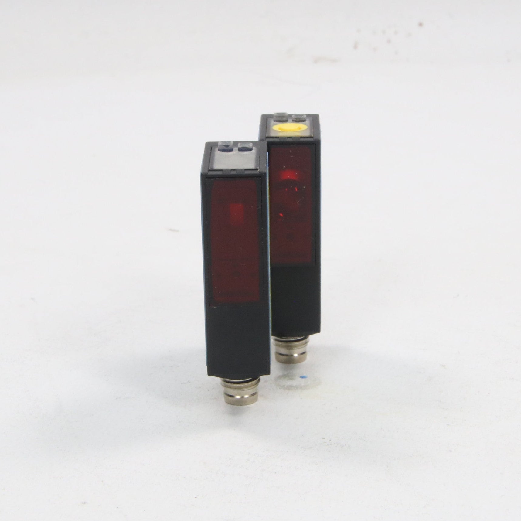 Sick WS WE9L P330 Small Photoelectric Sensors-Photoelectric Sensors-Used Industrial Parts