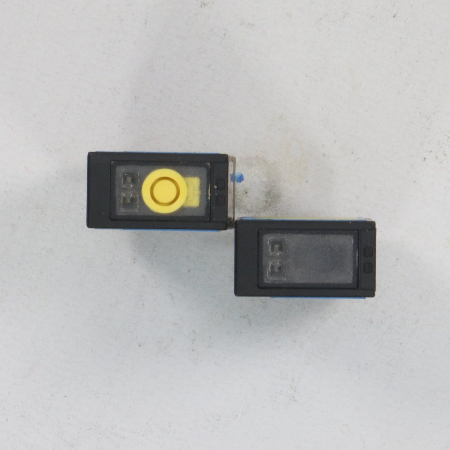 Sick WS WE9L P330 Small Photoelectric Sensors-Photoelectric Sensors-Used Industrial Parts