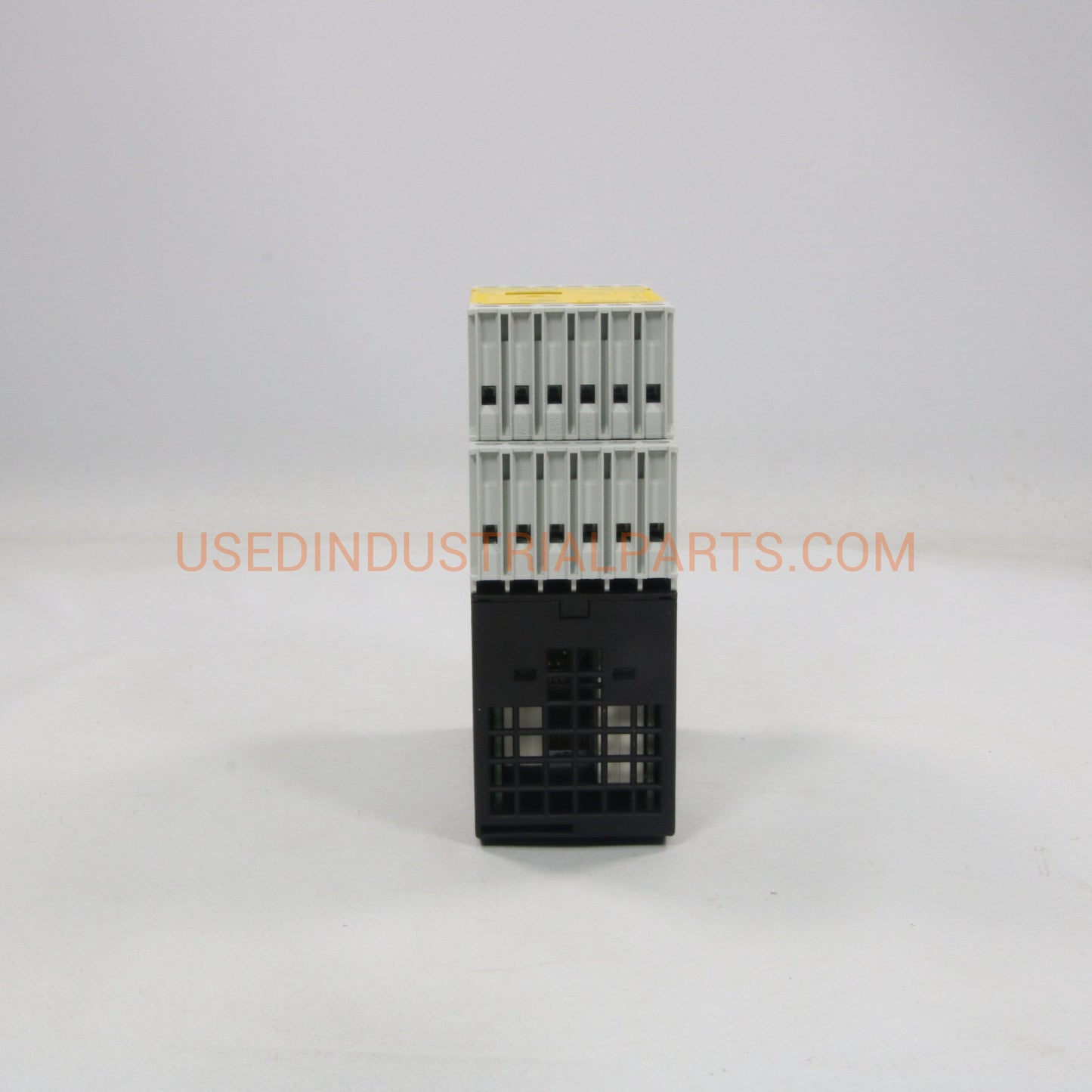 Siemens 3RK1105-1BE04-2CA0 Safety Relay-Safety Relay-AD-04-03-Used Industrial Parts