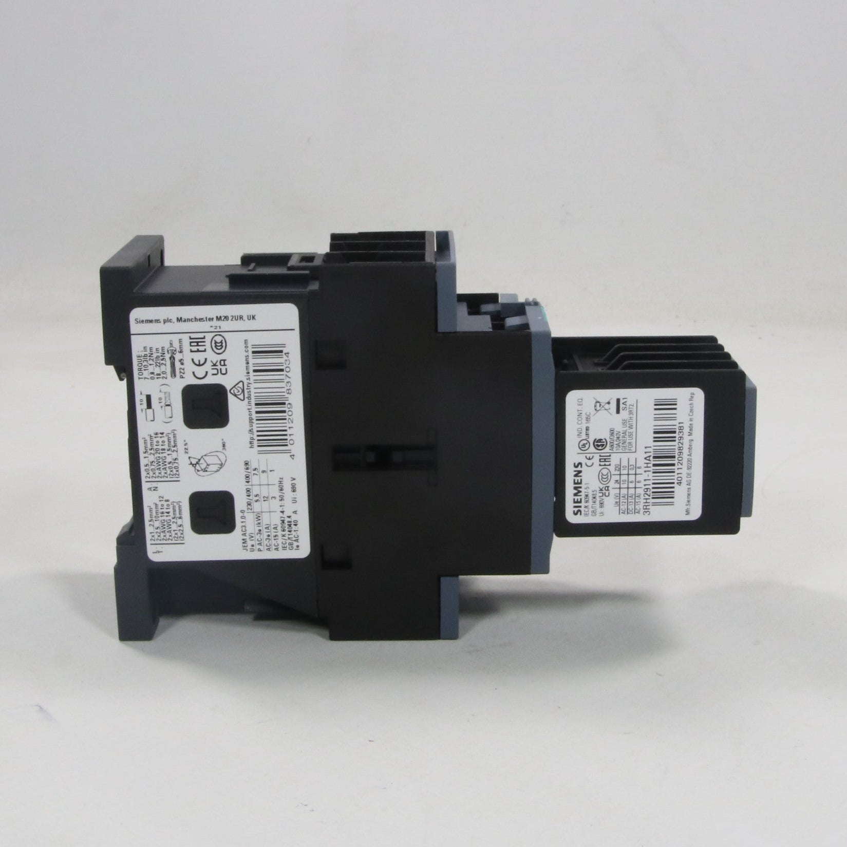 Siemens 3RT2024-1AP04 Power Contactor with Auxiliary Block-Power Contactor with Auxiliary Block-Used Industrial Parts