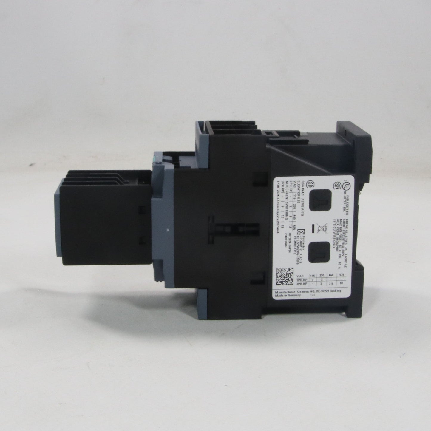 Siemens 3RT2024-1AP04 Power Contactor with Auxiliary Block-Power Contactor with Auxiliary Block-Used Industrial Parts
