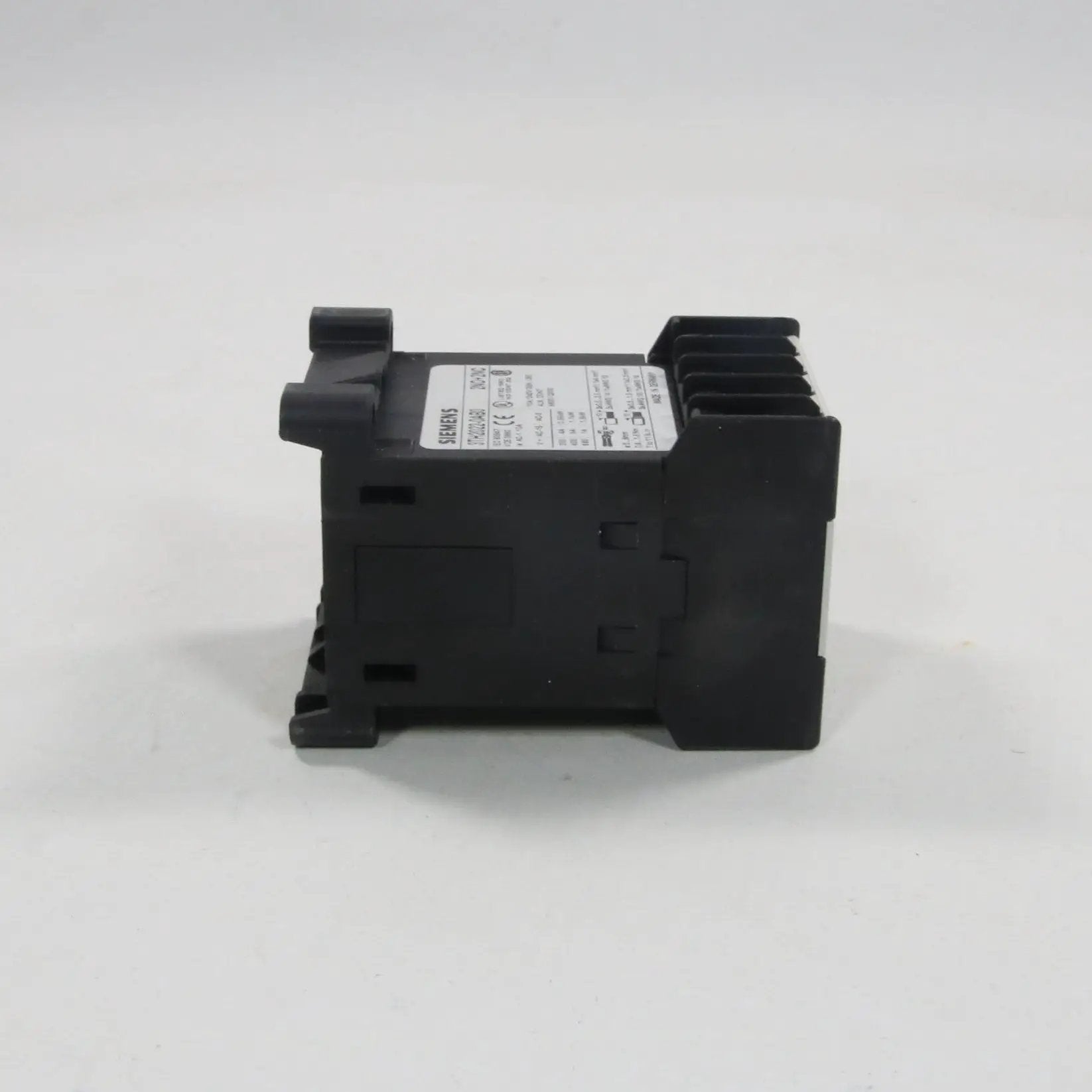 Siemens 3TH20 22-0AB0 Control Relay-Control Relay-Used Industrial Parts