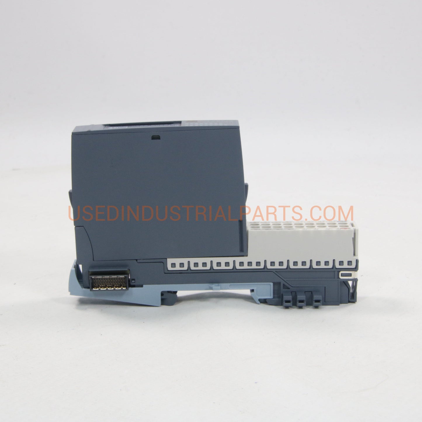 Siemens 6ES7 132-6BF00-0CA0 Digital Output Module-Digital Output Module-AC-07-04-Used Industrial Parts