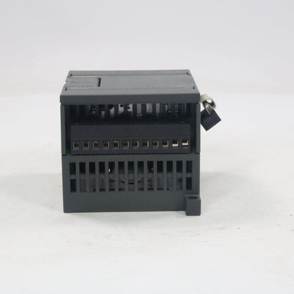 Siemens 6ES7 232-0HD22-0XA0 Output Module-Output Module-Used Industrial Parts