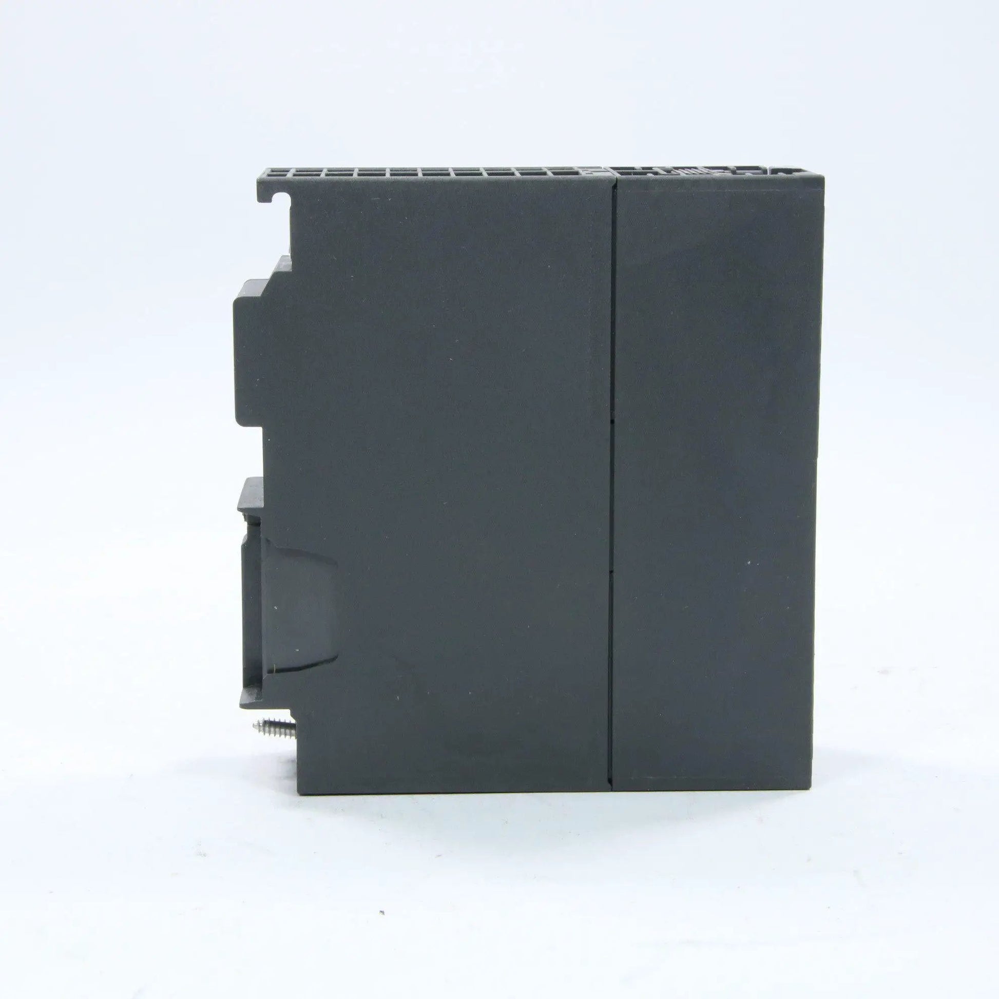 Siemens SM322 Digital Output Module - 6ES7 322-1BL00-0AA0-Digital Output Module-Used Industrial Parts