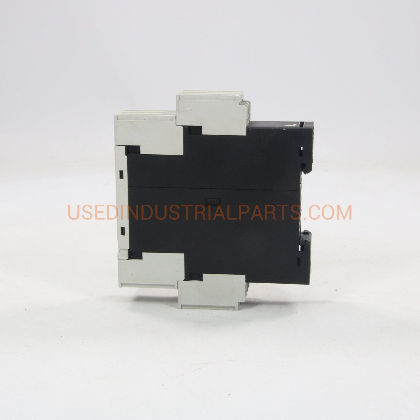 Siemens Sirius 3RN1013 1BW10 Thermistor Motor Protection-Thermistor Motor Protection-AA-06-05-Used Industrial Parts