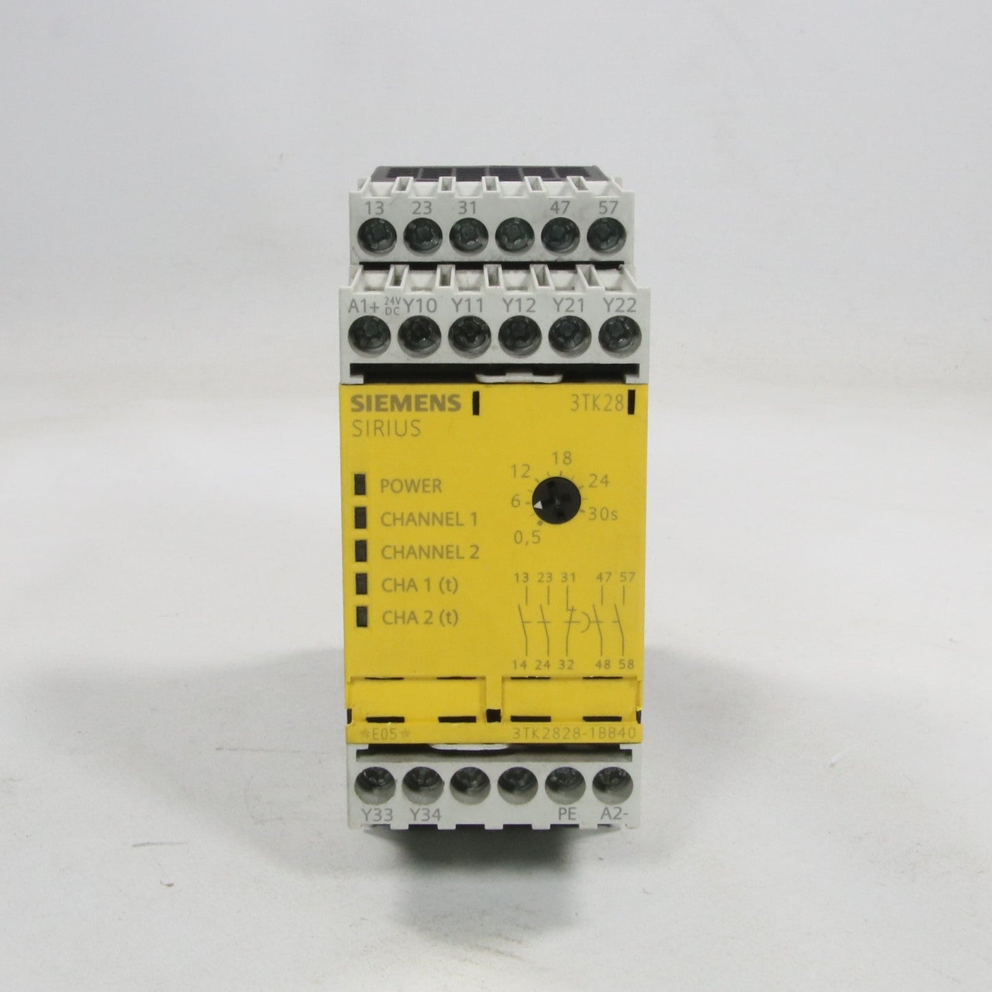 Siemens Sirius 3TK2828-1BB40 Safety Relay-Safety Relay-Used Industrial Parts
