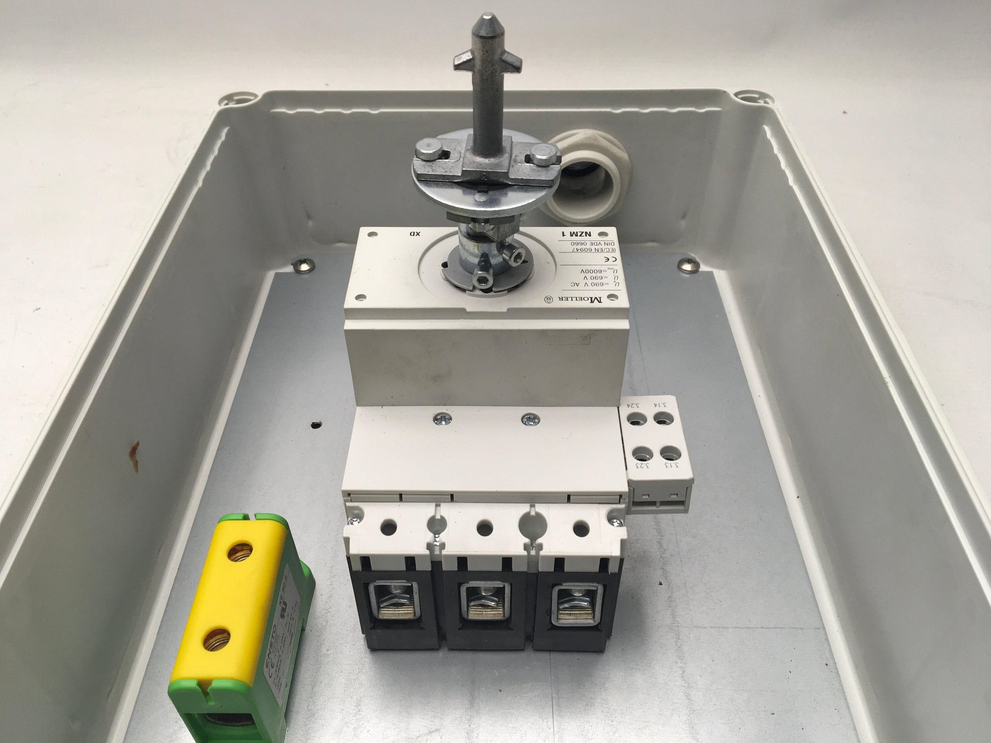 Skandinaviska Solenoid AB/Moeller NZM1Circuit Breaker-Circuit Breaker-Used Industrial Parts