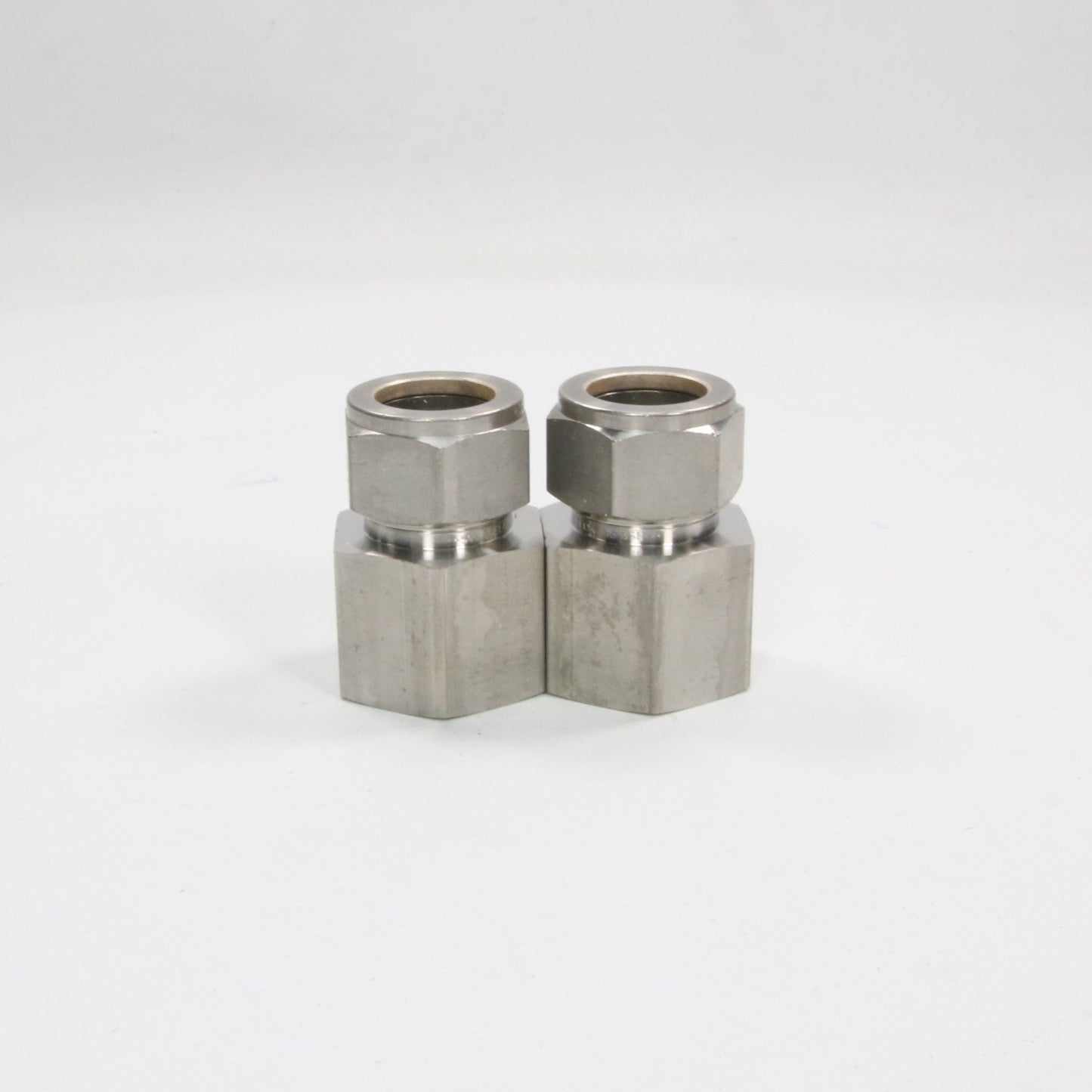 Swagelok SS-1210-7-12 Female Connector x 2-Female Connector-Used Industrial Parts