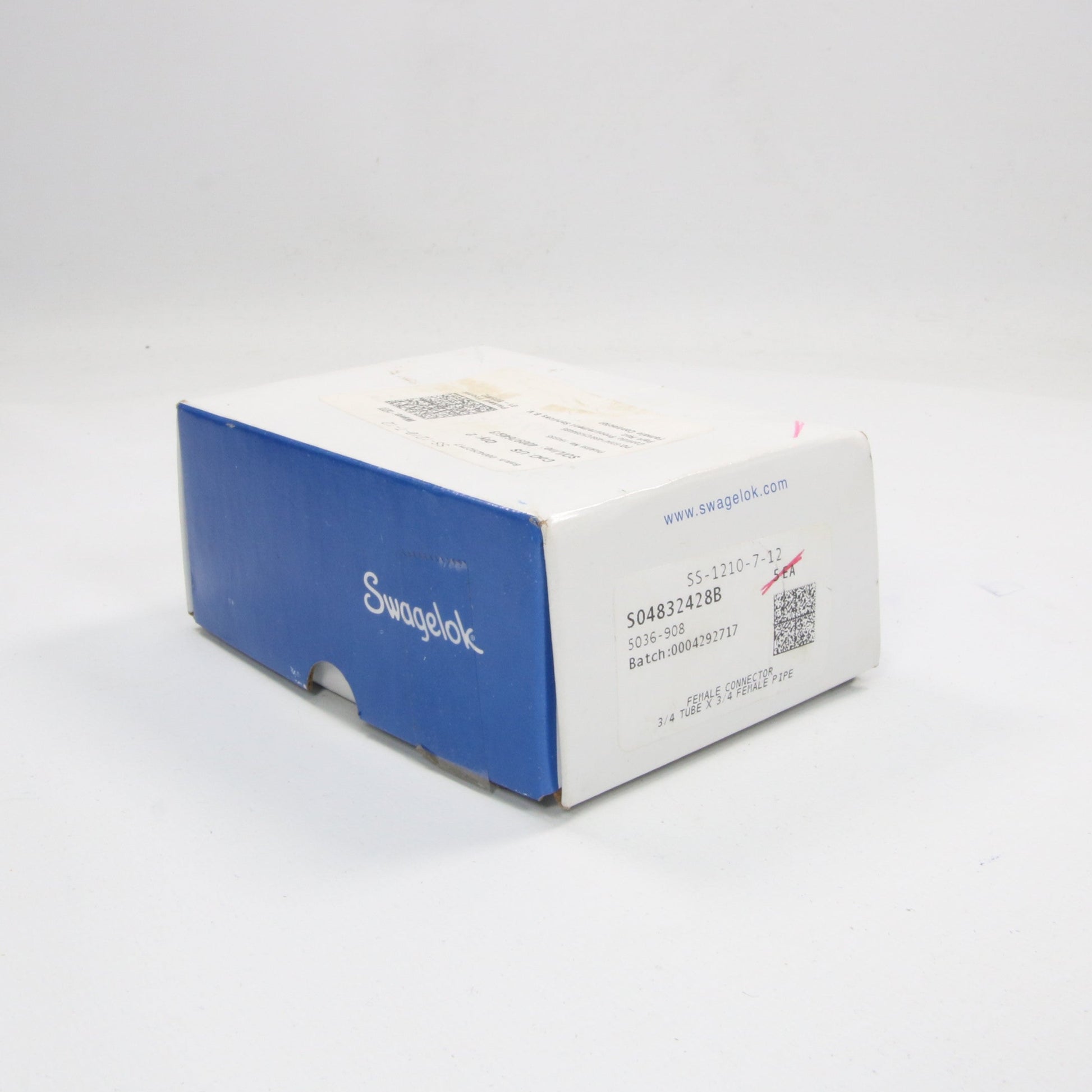 Swagelok SS-1210-7-12 Female Connector x 2-Female Connector-Used Industrial Parts