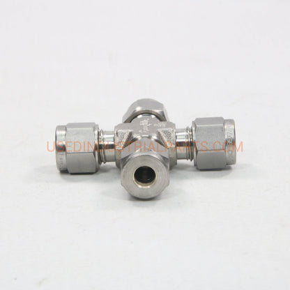 Swagelok SS 6M0 4 Union Cross Tube Fitting (6x)-Union Cross Pipe Connector-BC-05-03-04-Used Industrial Parts