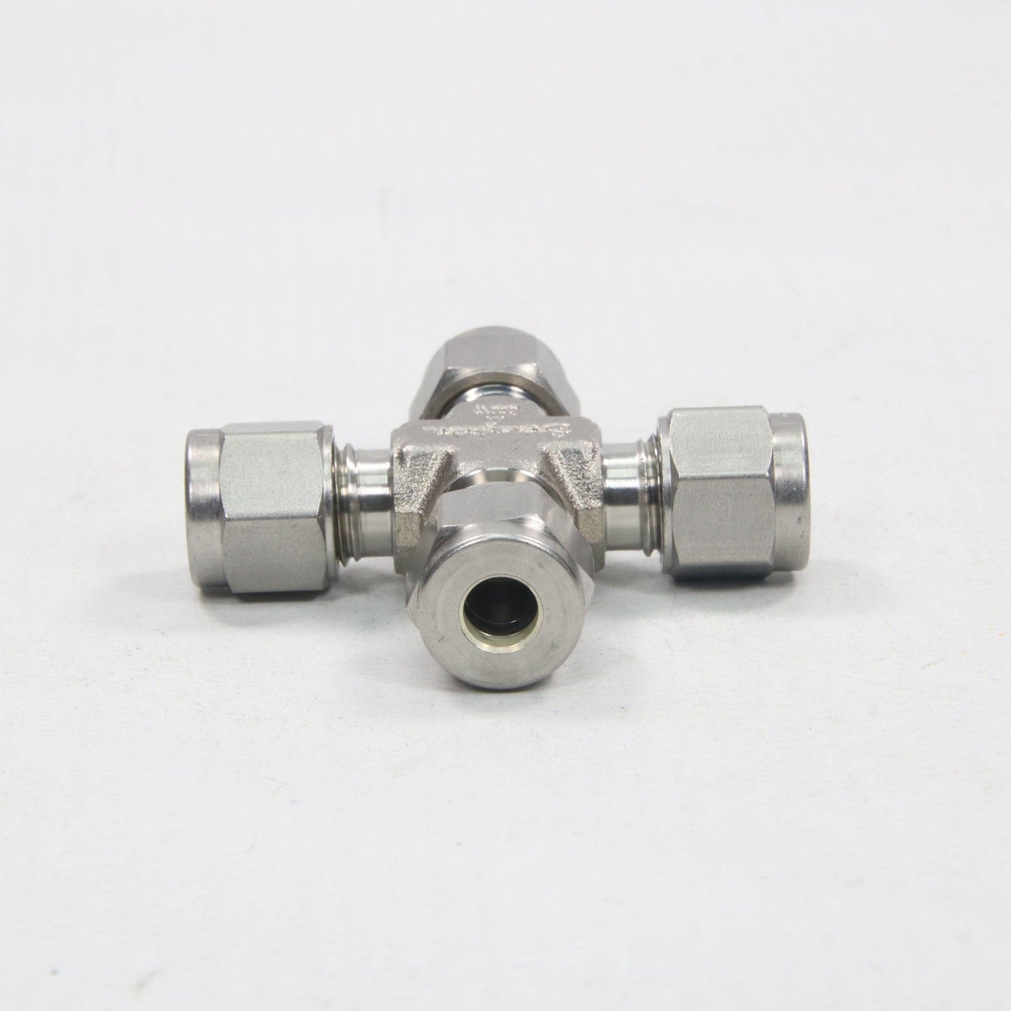 Swagelok SS 6M0 4 Union Cross Tube Fitting (6x)-Union Cross Pipe Connector-Used Industrial Parts