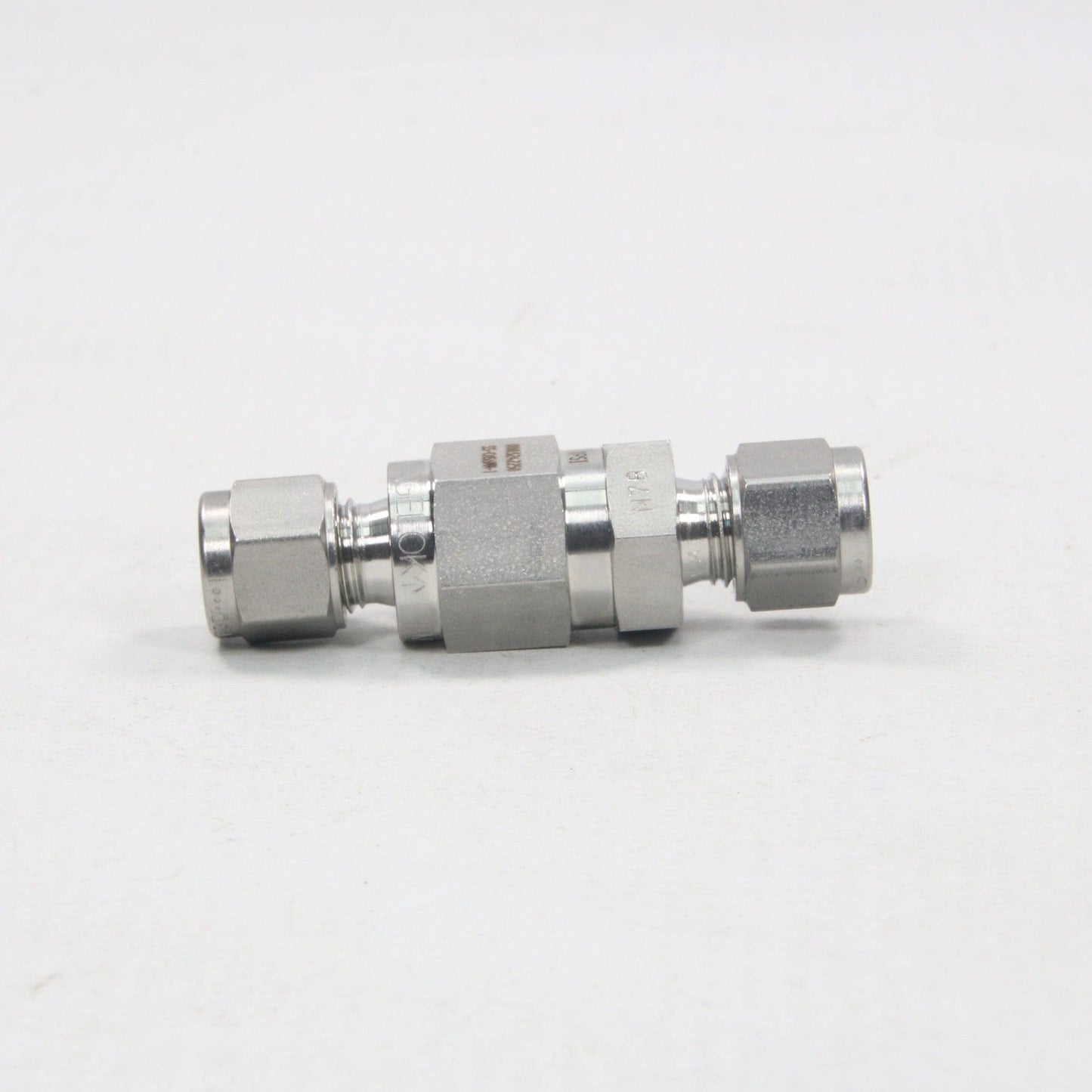 Swagelok SS CHS6MM 1 Check Valve Tube Fitting-Check Valve Tube Fitting-Used Industrial Parts