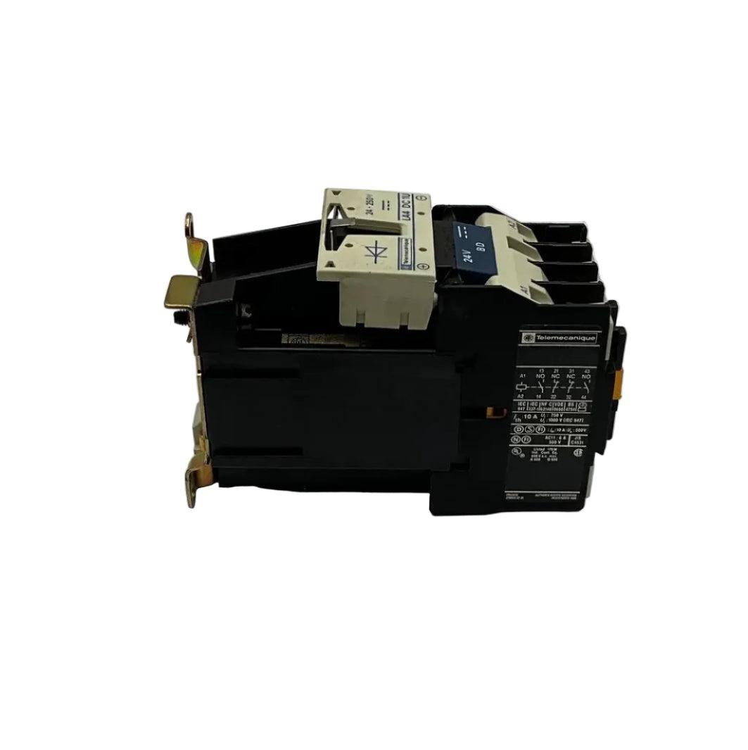 Telemecanique CA3 DN22 24v Contactor-DC Operated Control Relay / Auxiliary Contactor-Used Industrial Parts