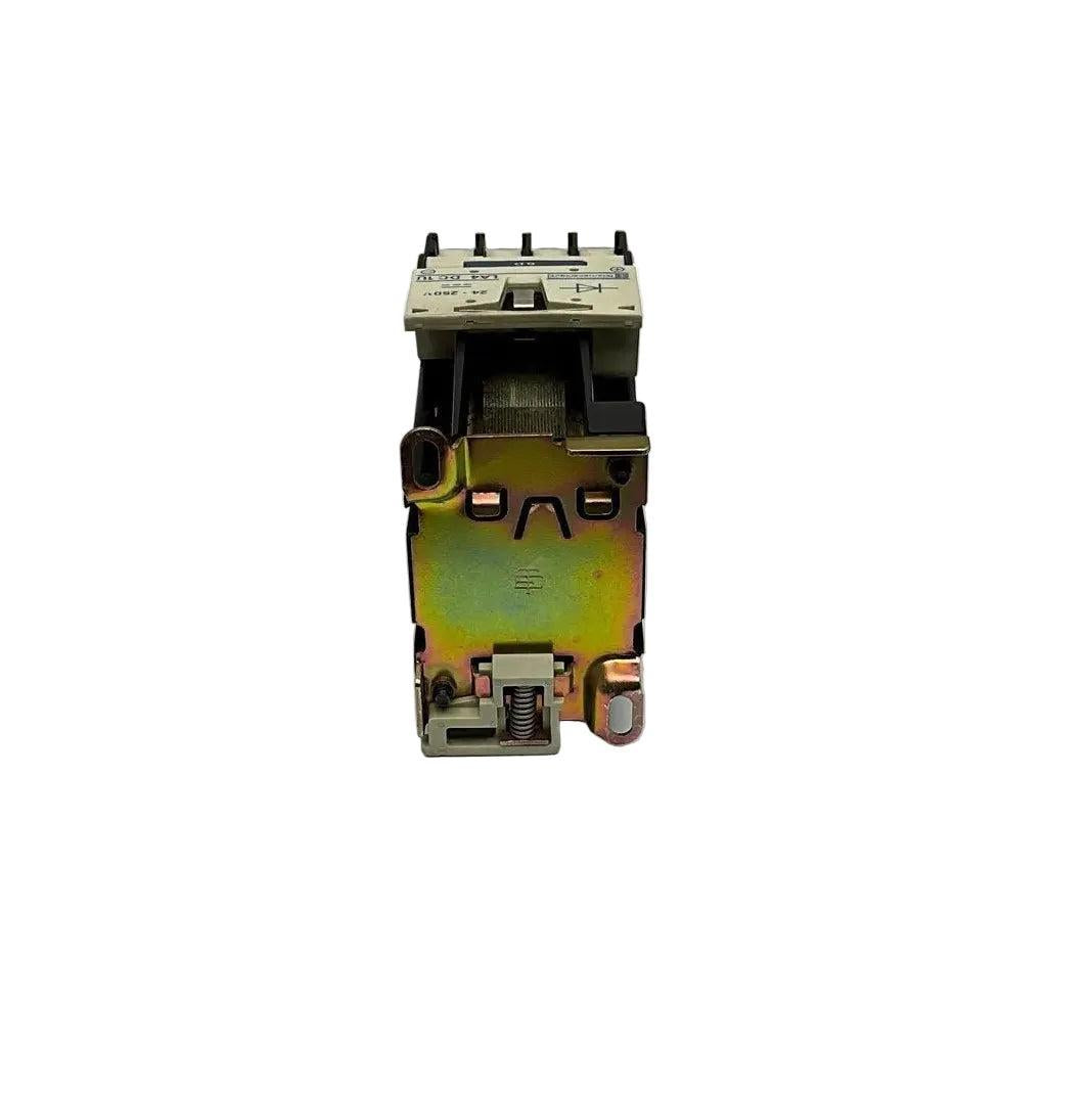 Telemecanique CA3 DN22 24v Contactor-DC Operated Control Relay / Auxiliary Contactor-Used Industrial Parts