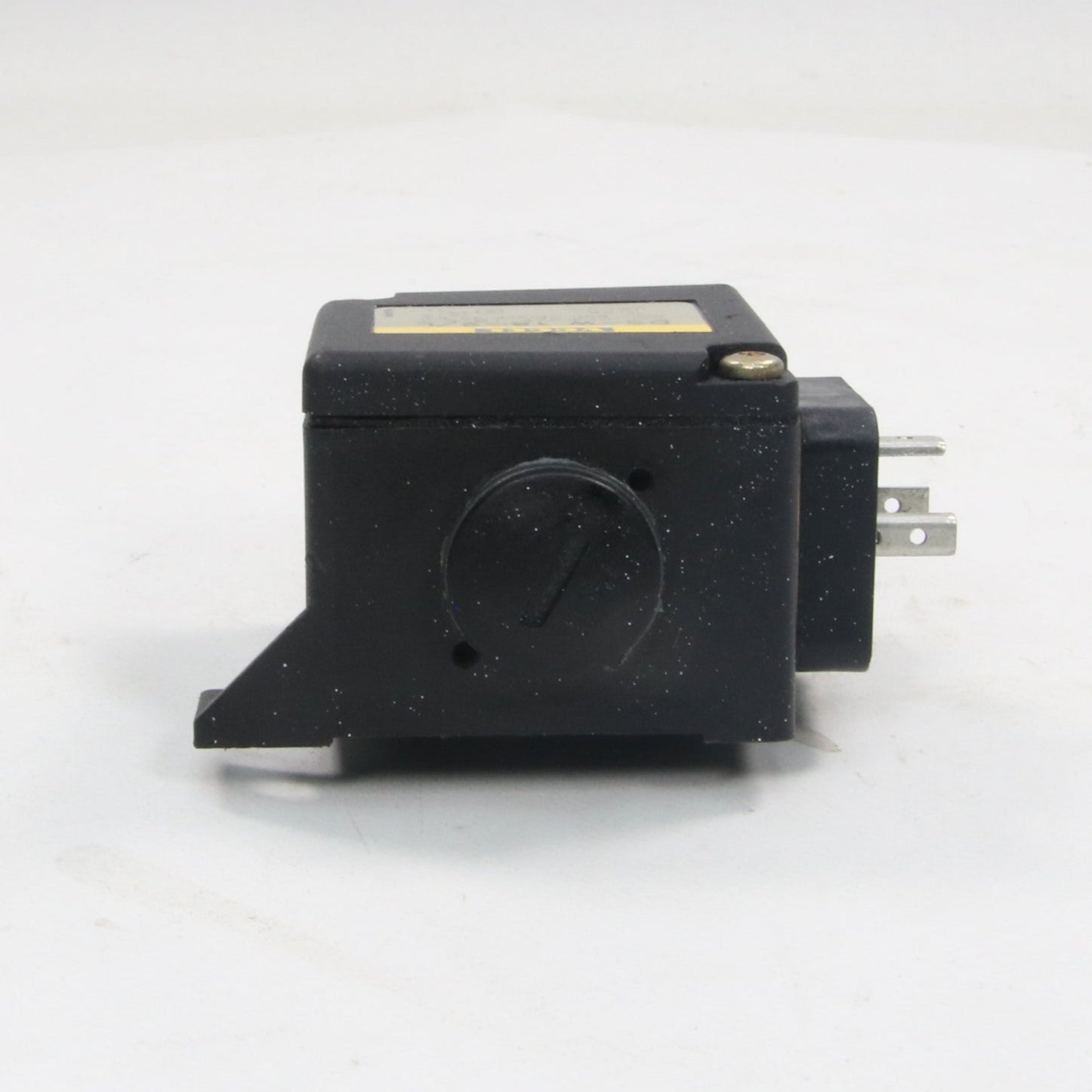 Vogel DS-W 18-2/L Pressure Switch-Pressure Switch-Used Industrial Parts