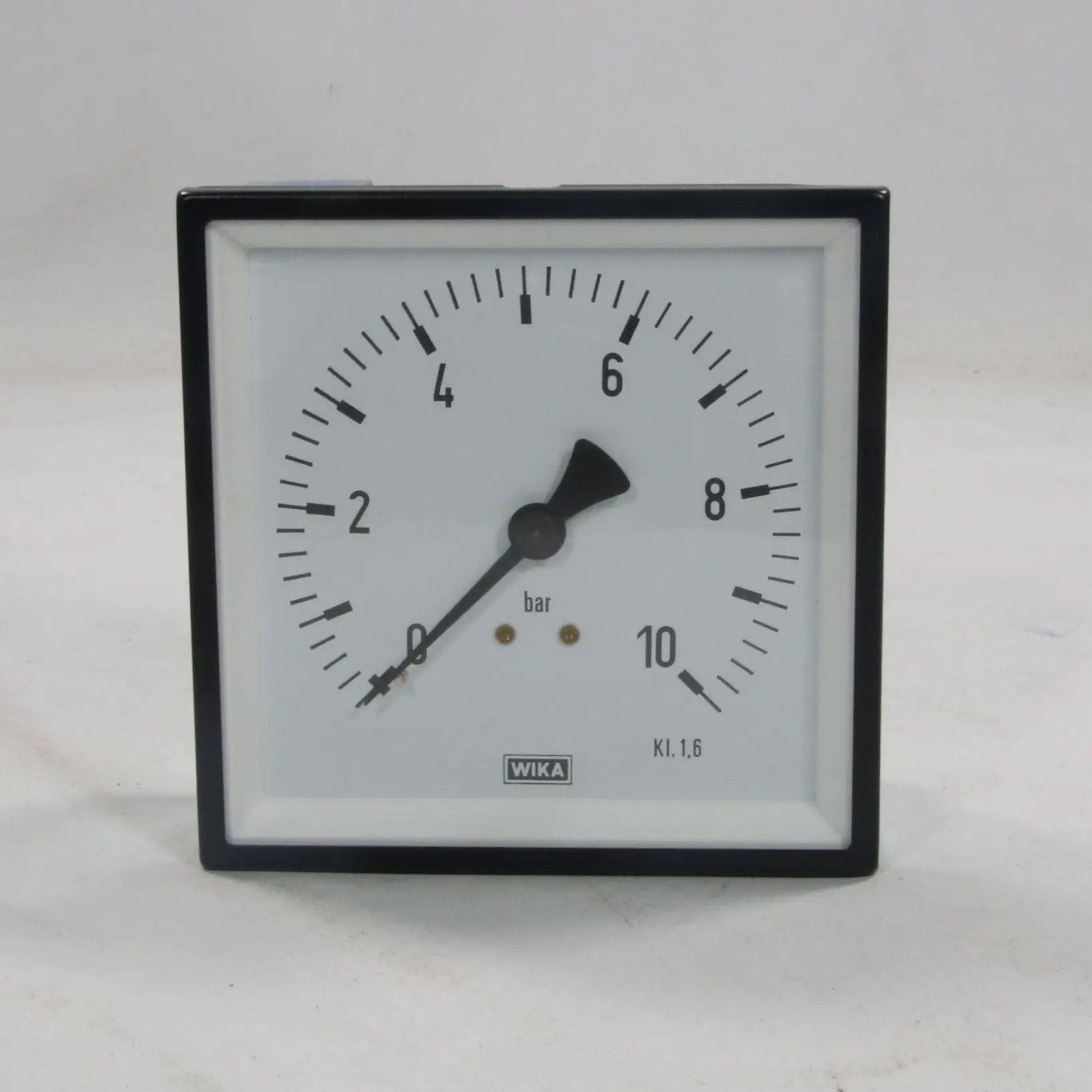 Wika 214.96x96 Precision Pressure Gauge-Precision Pressure Gauge-Used Industrial Parts