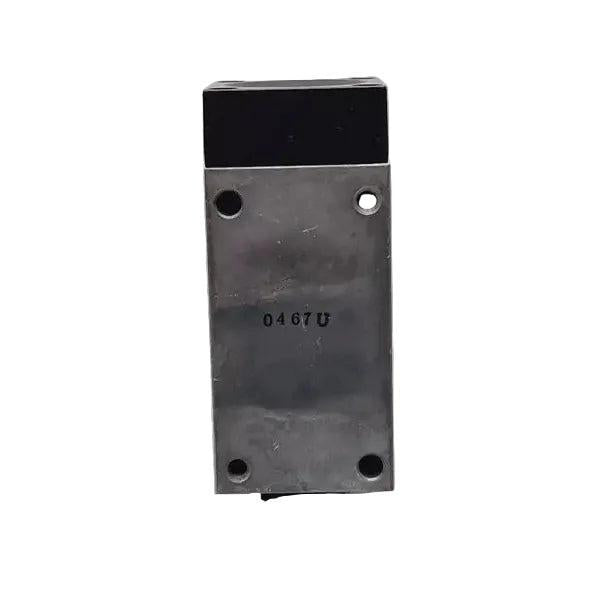 Used Industrial Parts : Omron E3N-R5E2-G Photoelectric Switch - 0467U