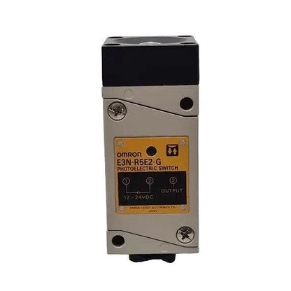 Used Industrial Parts : Omron E3N-R5E2-G Photoelectric Switch - 0467U
