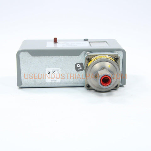 Image of Johnson P28 Series Pressure Switch P28DN-9750-Electric Components-DB-02-06-Used Industrial Parts