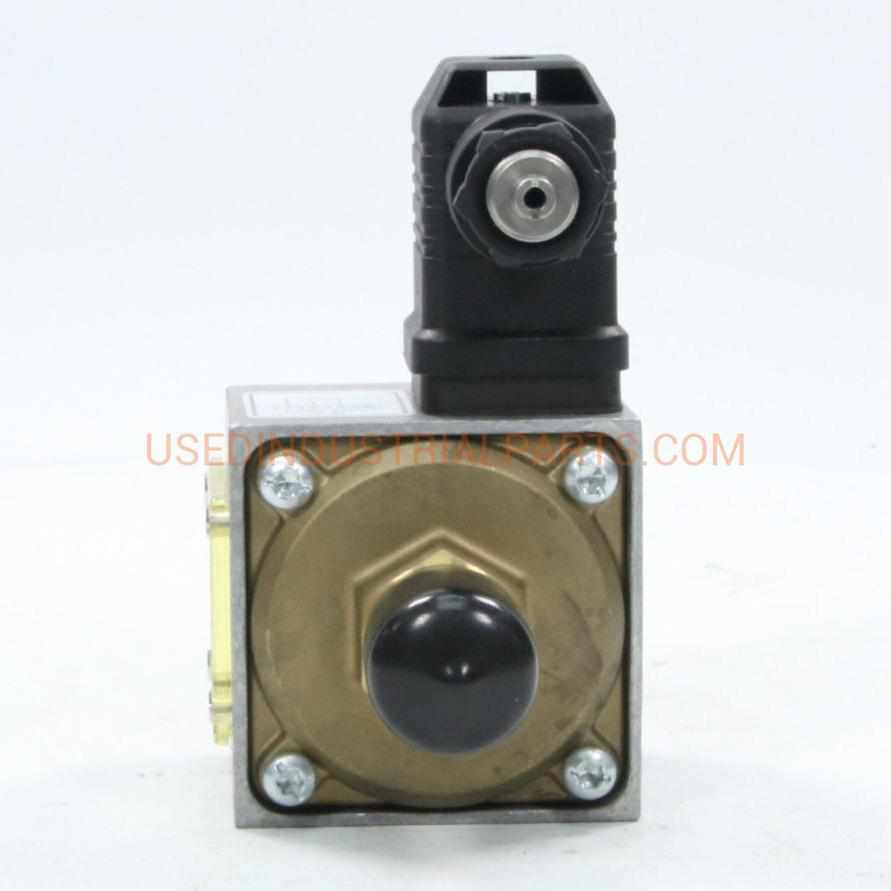 KOBOLD SCH-DCM1000 PRESSURE SWITCH-pressure regulator-BC-03-06-Used Industrial Parts