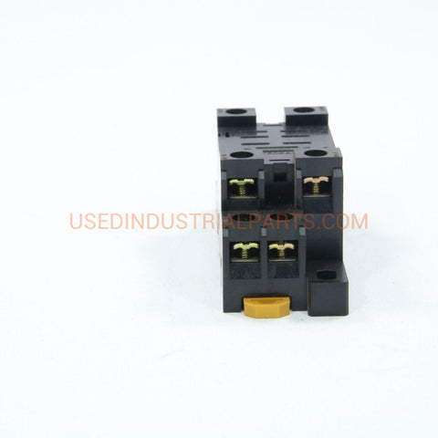 Image of OMRON PTF08A-E RELAY SOCKET-Electric Components-AA-04-04-Used Industrial Parts