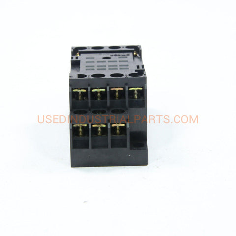 Image of OMRON PYF14A-E RELAY SOCKET-Electric Components-AA-04-04-Used Industrial Parts