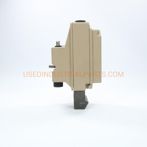 Image of Samson pneumatic positioner 3766 1008212 Used-Industrial-DB-01-04-Used Industrial Parts