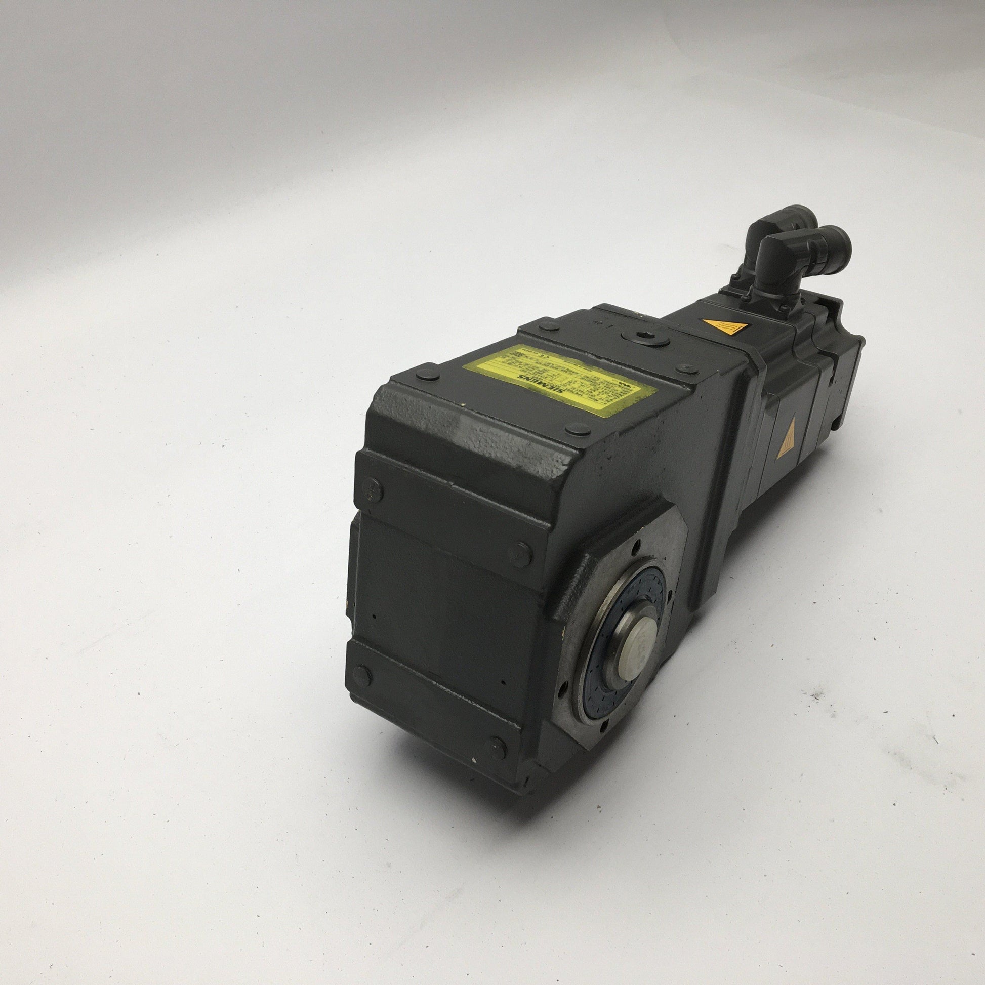 Siemens 1FK7042-5AF71-1SU5-Z Servo Motor 1FK70425AF711SU5Z-Electric Motors-Used Industrial Parts